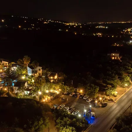 Aparthotel Paris Village 4*