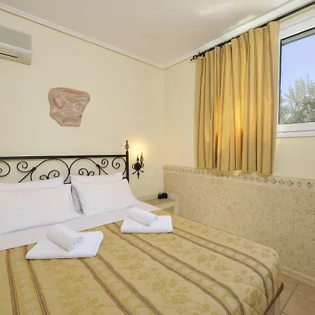 Paris Village Apartahotel