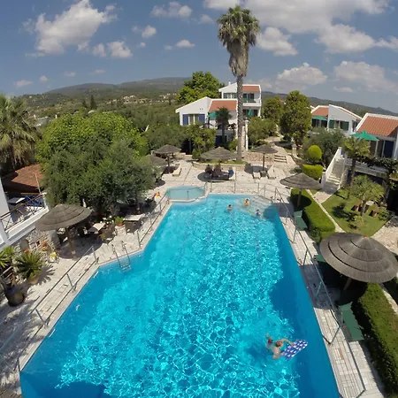 Apartmanhotel Paris Village Hráni