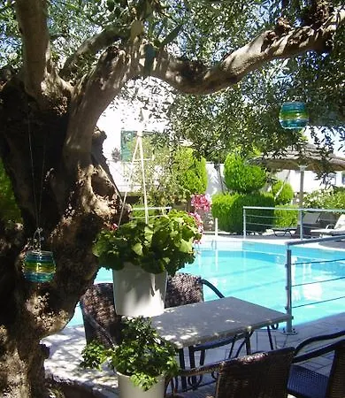 Paris Village 4*