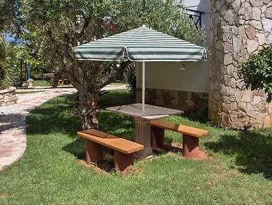 Paris Village Apartahotel Chrani