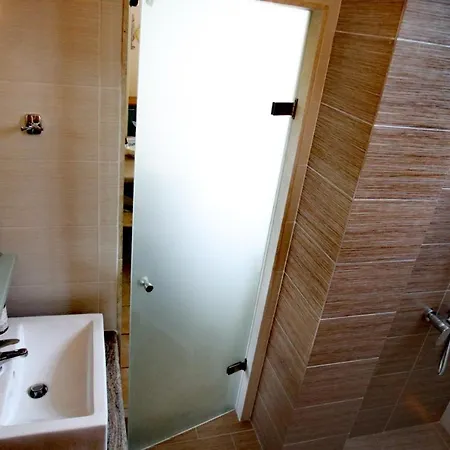 Paris Village Apartmanhotel 4*