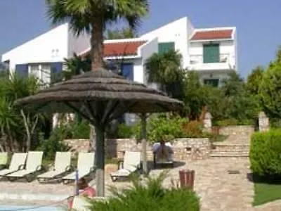 Paris Village Χράνοι