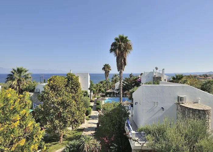 Aparthotel Paris Village 4*