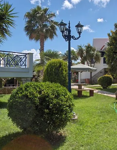 Paris Village Ξενοδοχείο με διαμερίσματα 4*