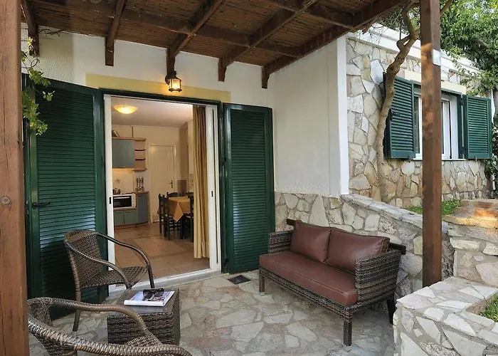 Ξενοδοχείο με διαμερίσματα Paris Village 4*